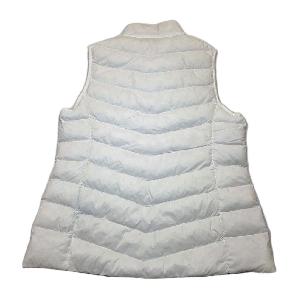 32 Degrees Heat Women's Lightweight Puffer Vest, White, Size Medium - Picture 3 of 3